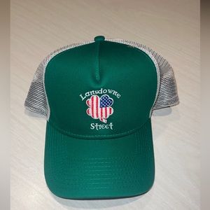 Landsdowne Street hat NWOT